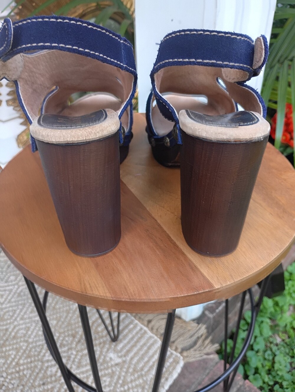 CALIFORNIANS VINTAGE COLLECT SZ 9 STUDDED NAVY SUEDE CLOGS HEELS HIPPIE BOHO LN - Picture 10 of 12